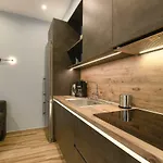 Adell Luxury Lägenhet