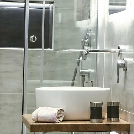 Adell Luxury Apartment *