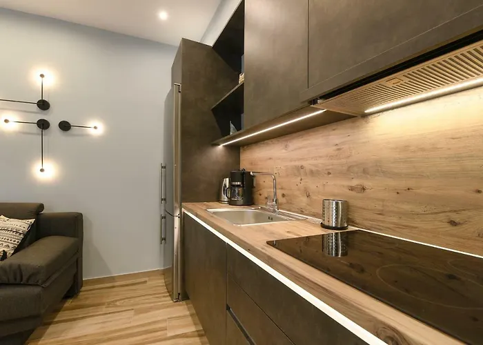 Adell Luxury Apartment