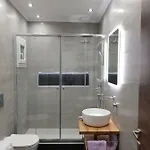 Adell Luxury Apartament *
